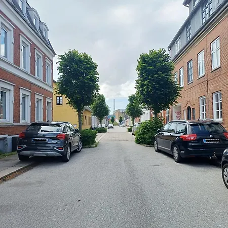 Charming 2 Bedroom 1 Free Parking